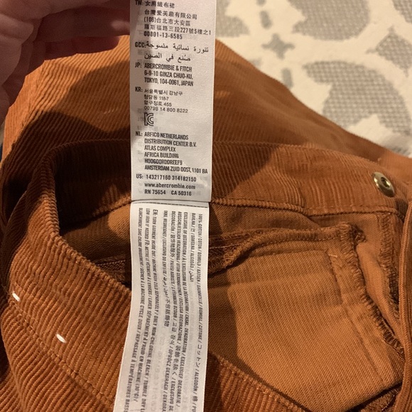 Abercrombie and Fitch corduroy skirt - Picture 9 of 10